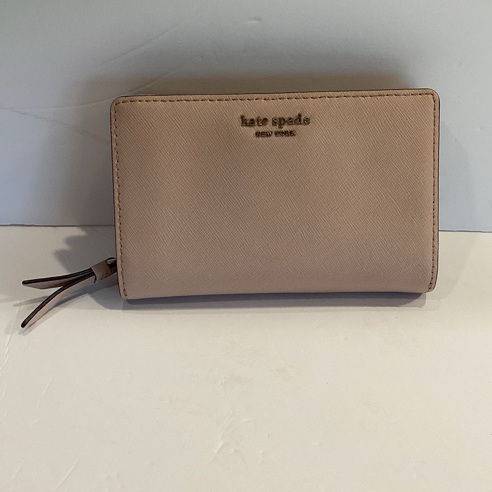 kate spade New York Light Pink Saffiano Zip Wallet